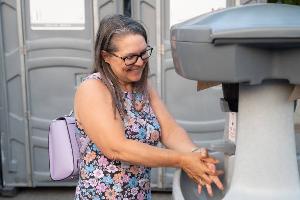 Best Wedding porta potty rental  in Forrest, IL